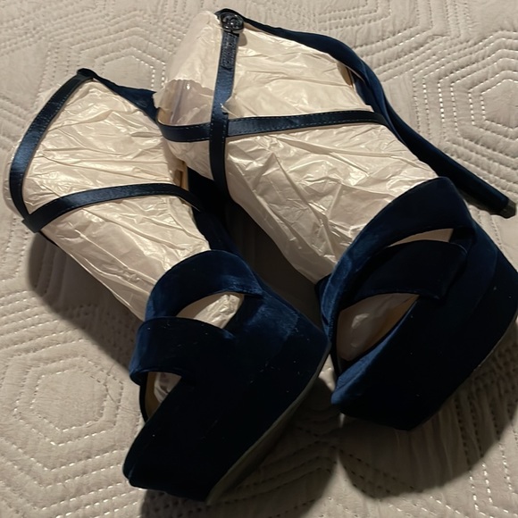 Blue Platform heel by Jessica Simpson - Picture 4 of 7